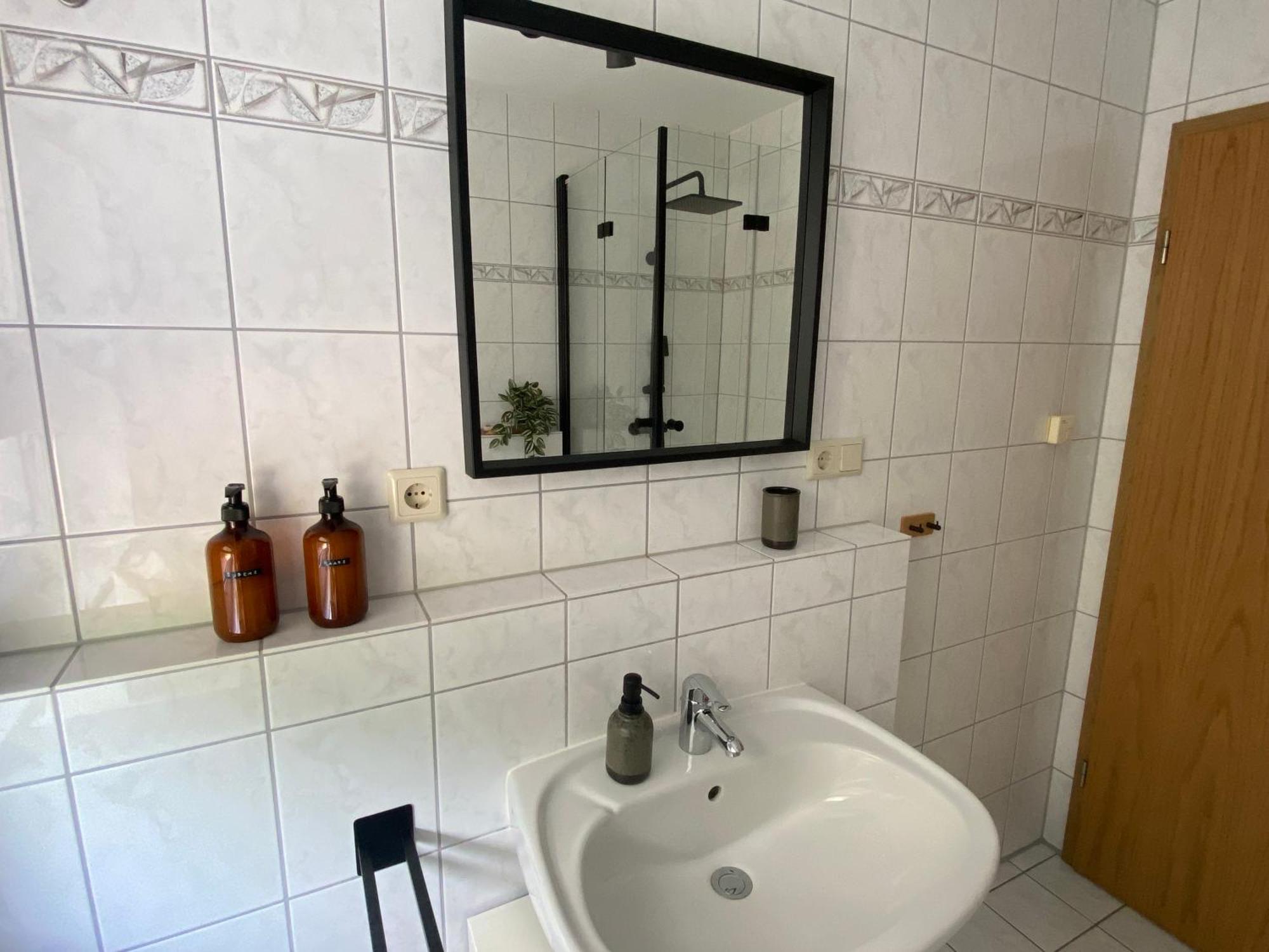 קובלנץ Moderne Wohnung Mit Terrasse & Parkplatz; Naehe Bwzk & Amazon מראה חיצוני תמונה